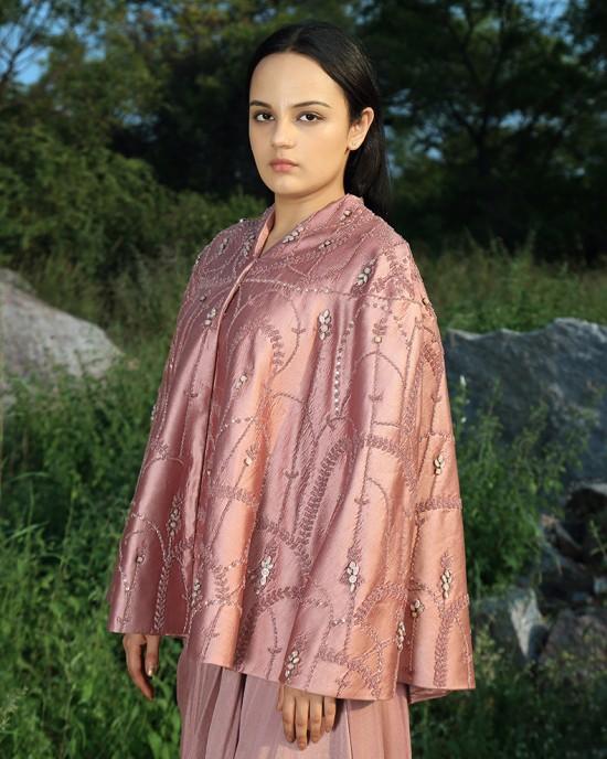Onion Pink Cape with tie up Skirt(IRA1004)