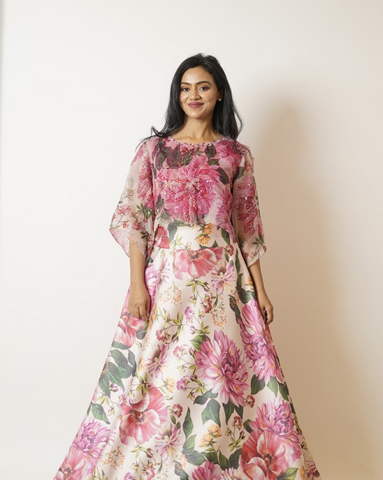 Pink Embellished crop top with bell sleeves paired with flaired skirt (SDH1007)