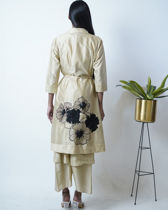 Beige Low crotch pants with crop top and a jacket (SDH1011)