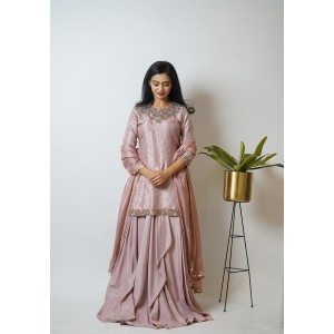 Charm Pink Short Kurta paired with layers, skirt and dupatta (SDH1014)