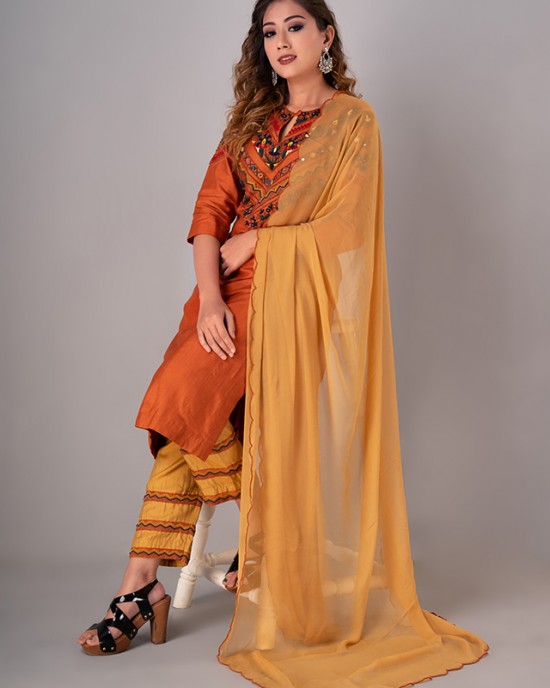 Staright kurta paired with pant & Dupatta (REM1007)